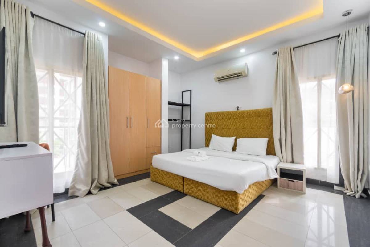 Book This  Cute  and Luxurious 3 Bedroom Apartment Self Compound with, Victoria Island (vi), Lagos, Flat / Apartment Short Let