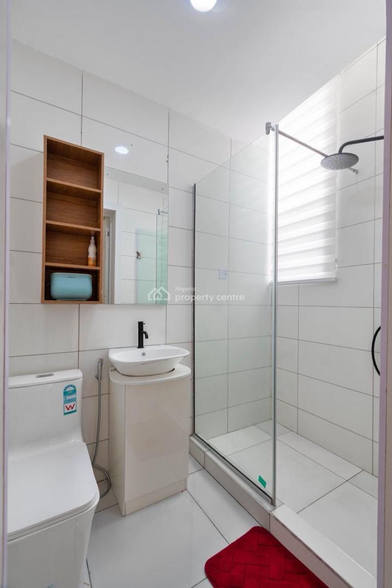 Book This  Cute  and Luxurious 3 Bedroom Apartment Self Compound with, Ikoyi, Lagos, Flat / Apartment Short Let