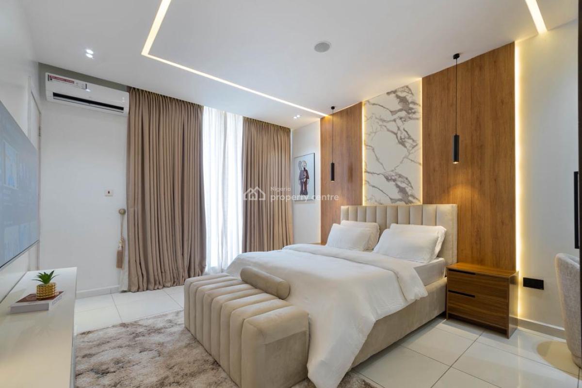 Book This  Cute  and Luxurious 3 Bedroom Apartment Self Compound with, Ikoyi, Lagos, Flat / Apartment Short Let