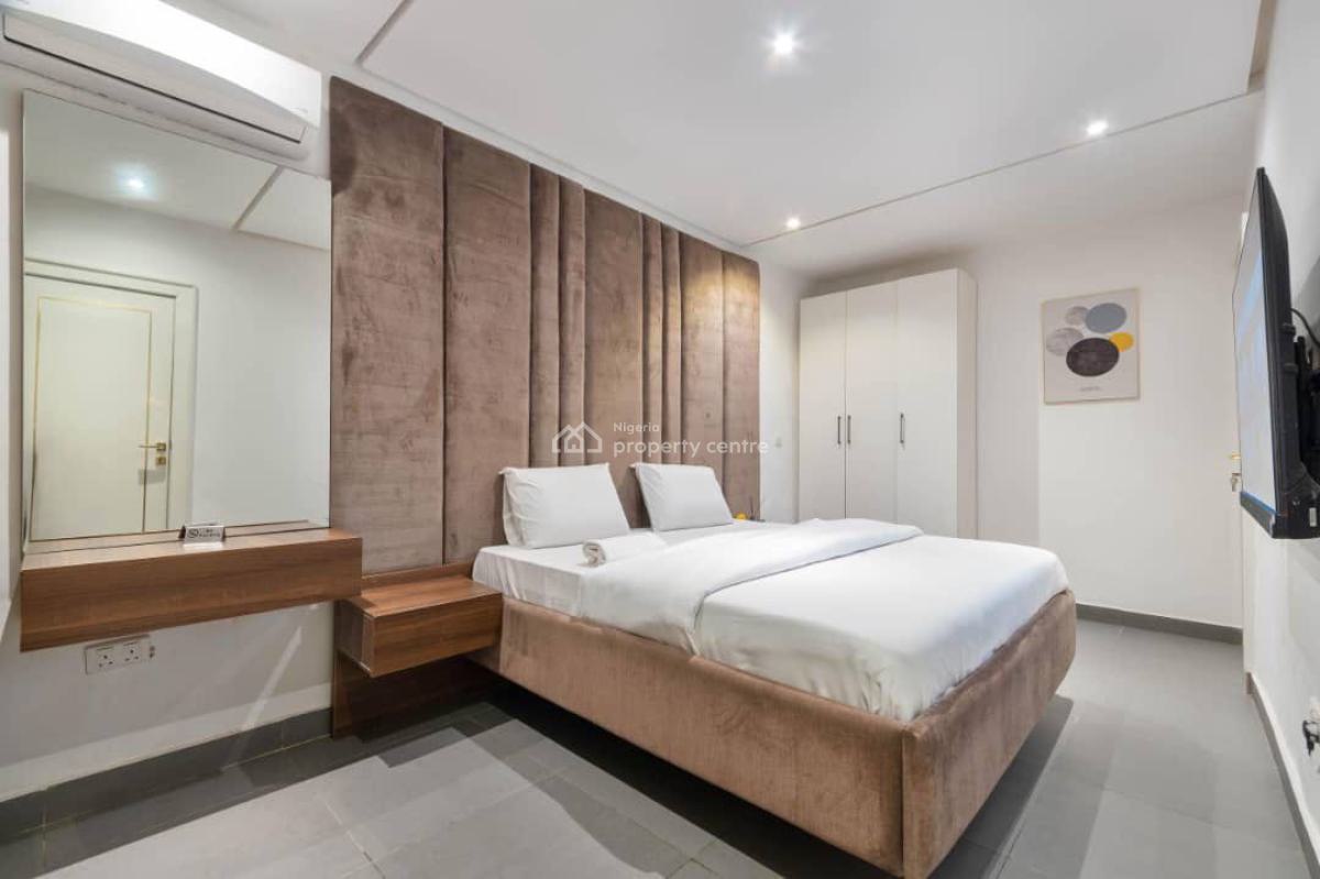 4 Bedroom Terrace Duplex with Double Living Rooms, Snooker Board and, Lekki Phase 1, Lekki, Lagos, Flat / Apartment Short Let