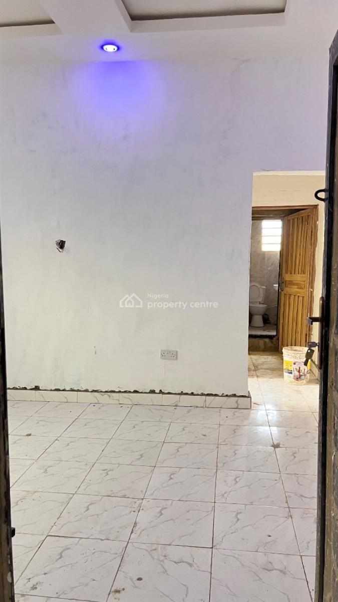 Spacious Newly Built Mini Flat with Visitors Toilet & Pop, Iwaya, Yaba, Lagos, Mini Flat (room and Parlour) for Rent