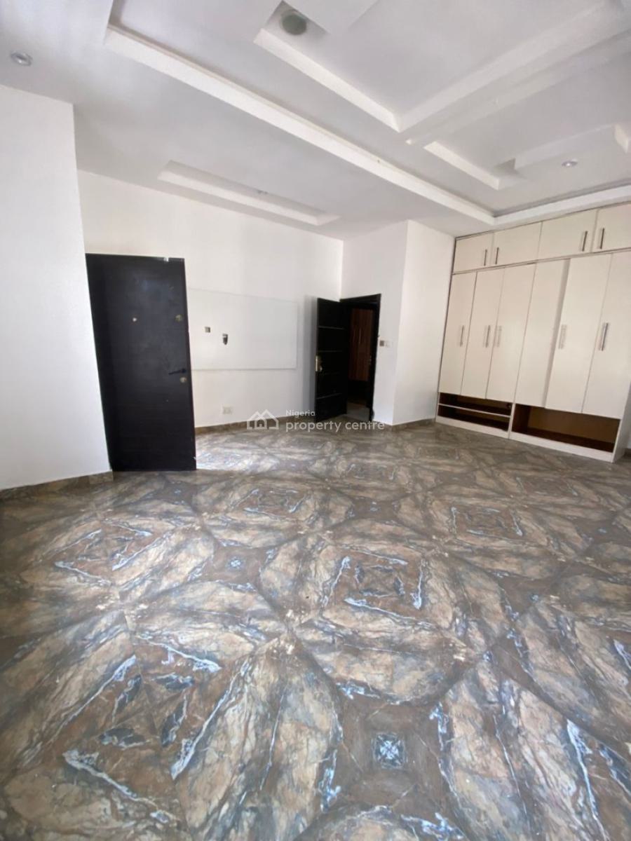 Spacious Master Bedroom in a Shared Apartment, Osapa London Lekki Lagos, Osapa, Lekki, Lagos, Flat / Apartment for Rent