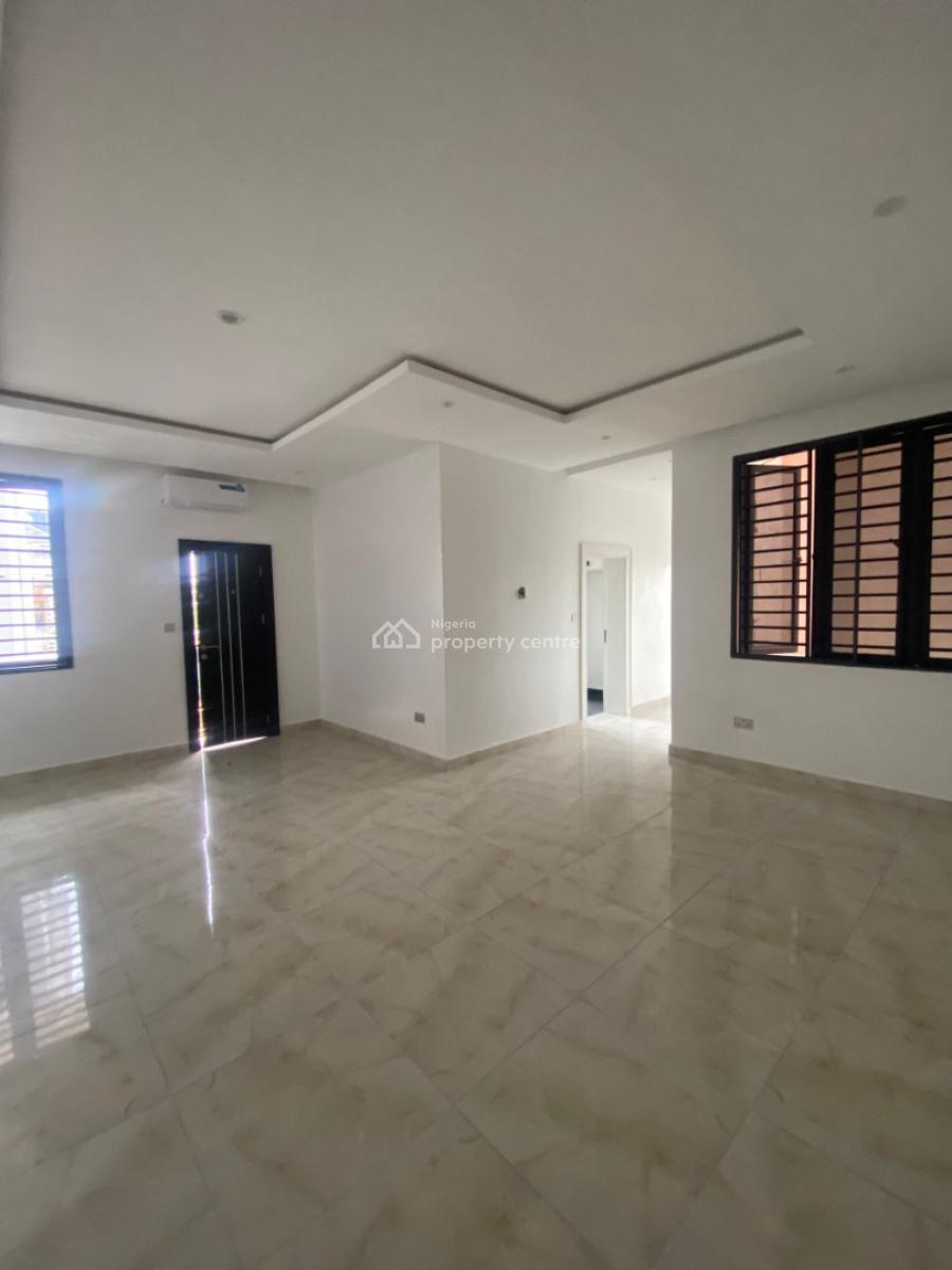 Comfortable Living! 2-bedroom Apartment with Ac & 24/7 Security, Ikate, Lekki, Lagos, Flat / Apartment for Sale