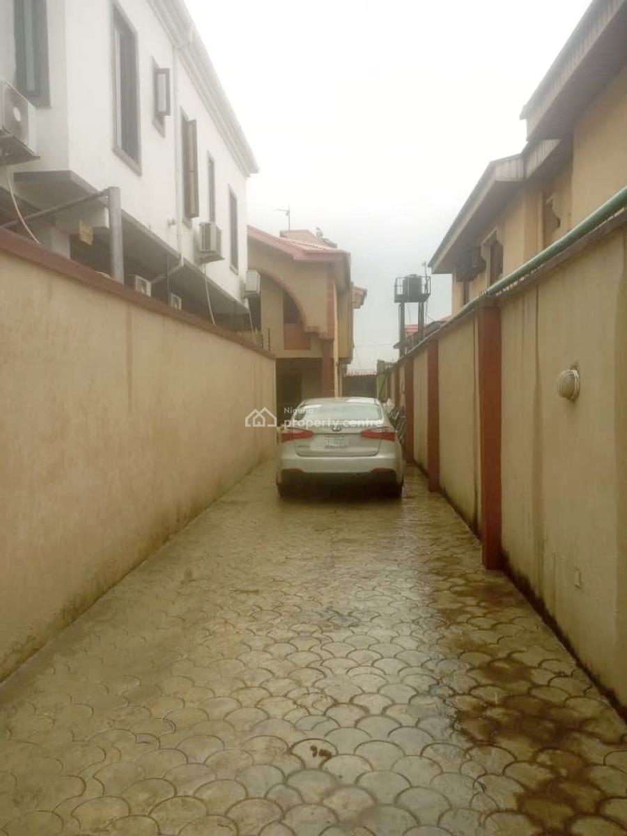 Luxury 3 Bedroom Apartment, Gra Phase 1, Magodo, Lagos, Flat / Apartment for Rent
