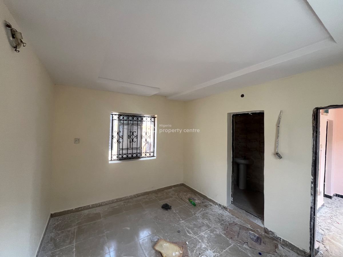 Excellent Mini Flat, Gra Phase 1, Magodo, Lagos, Mini Flat (room and Parlour) for Rent