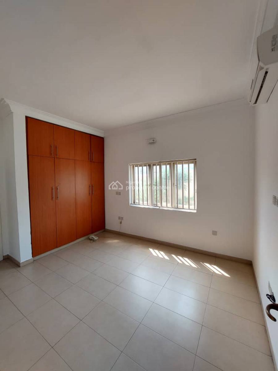 3-bedroom Apartment with Bq, Lekki Phase 1, Lekki, Lagos, Flat / Apartment for Rent