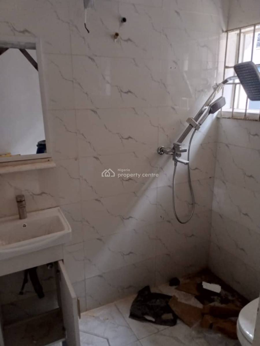 Very Lovely 3 Bedroom Flat, Gra Phase 1, Magodo, Lagos, Flat / Apartment for Rent
