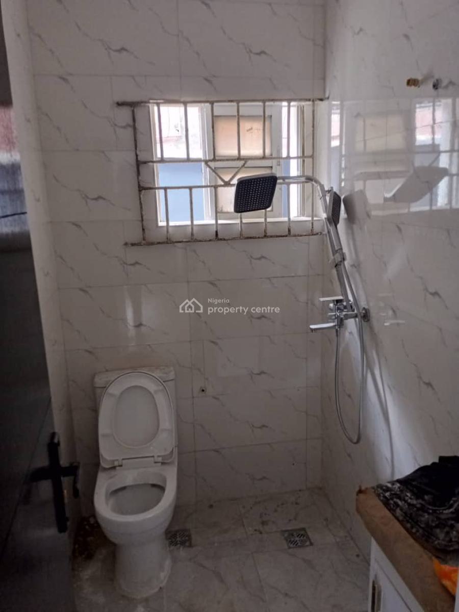 Very Lovely 3 Bedroom Flat, Gra Phase 1, Magodo, Lagos, Flat / Apartment for Rent