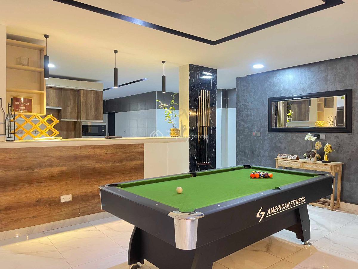 Lovely Three Bedroom Apartment on 1st Floor with Gym, Pool & Snooker, Located at Admiralty Way, Lekki Phase 1, Lekki, Lagos, Flat / Apartment Short Let