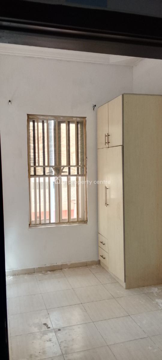 a Spacious Room, Chevron Drive, Bera Estate, Chevron, Lekki, Lagos, Self Contain (single Rooms) for Rent