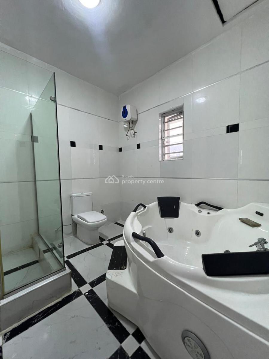 Beautiful Master Bedroom in a Shared Apartment, Royal View Estate, By Ikota School Bus Stop, Lekki, Lagos, Self Contain (single Rooms) for Rent