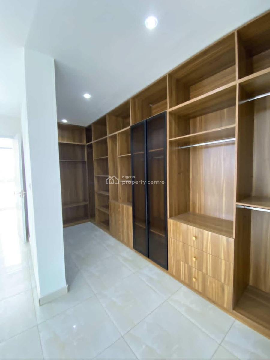 Luxury Massive 4 Bedroom Duplex with a Bq in a Secured Estate, Cowrie Creek, Ikate, Lekki, Lagos, Semi-detached Duplex for Sale