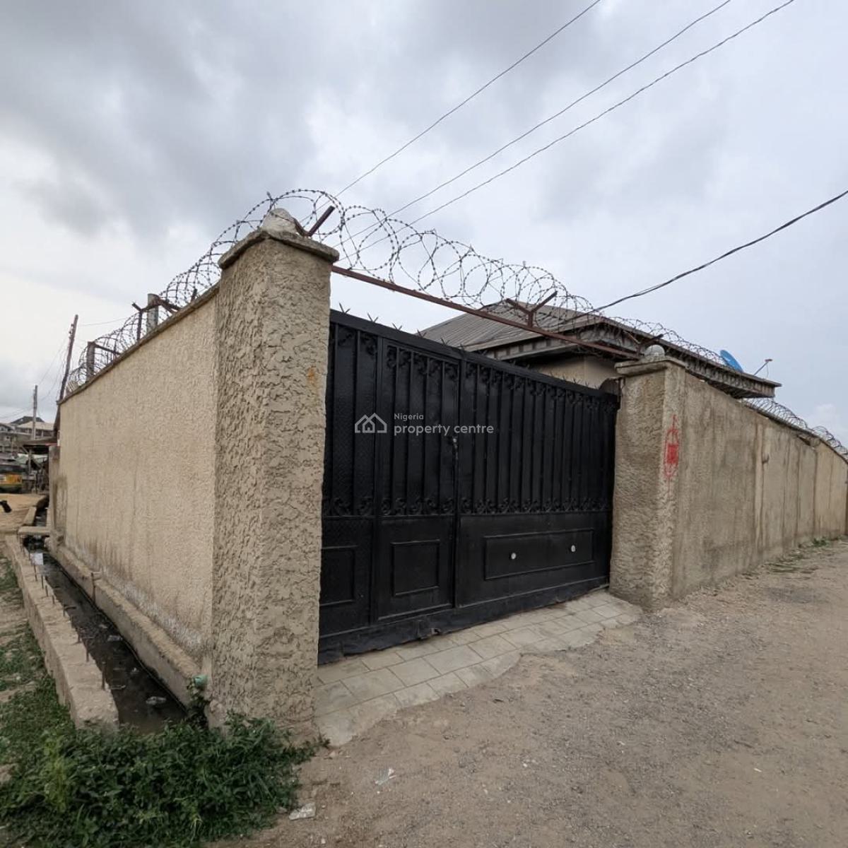 3 Bedroom Ensuite Bungalow with Bq Land Size - 243 Square Meters, Ikosi Ketu, Ikosi, Ketu, Lagos, Terraced Bungalow for Sale