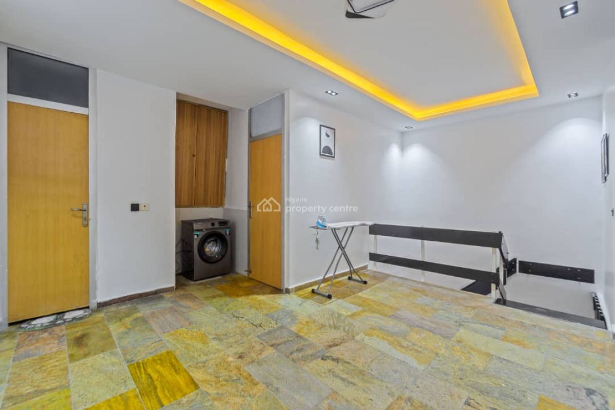 Luxury 3 Bedroom with Snooker Board, 1004 Housing Estate, Victoria Island (vi), Lagos, Flat / Apartment Short Let