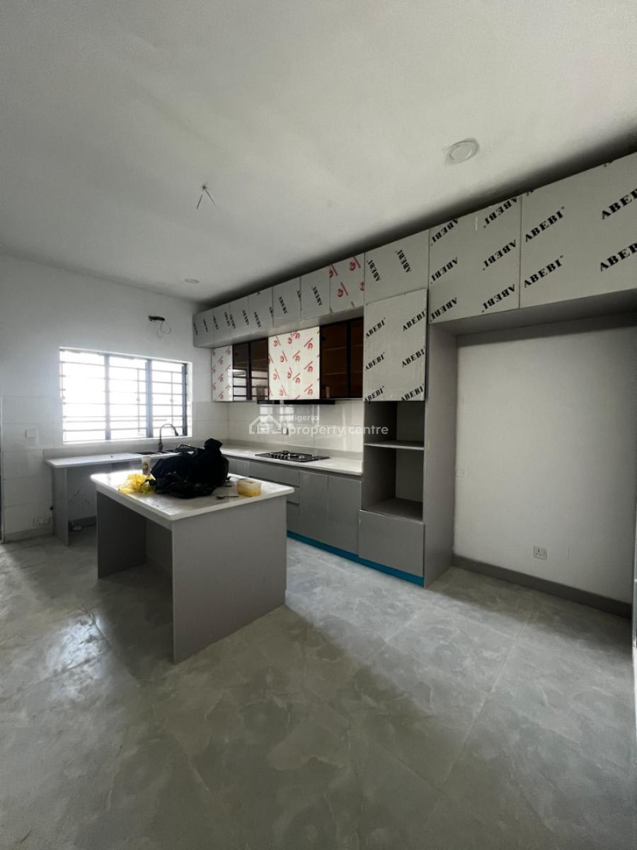 3 Bedroom Apartment, Lekki Phase 1, Lekki, Lagos, Flat / Apartment for Sale