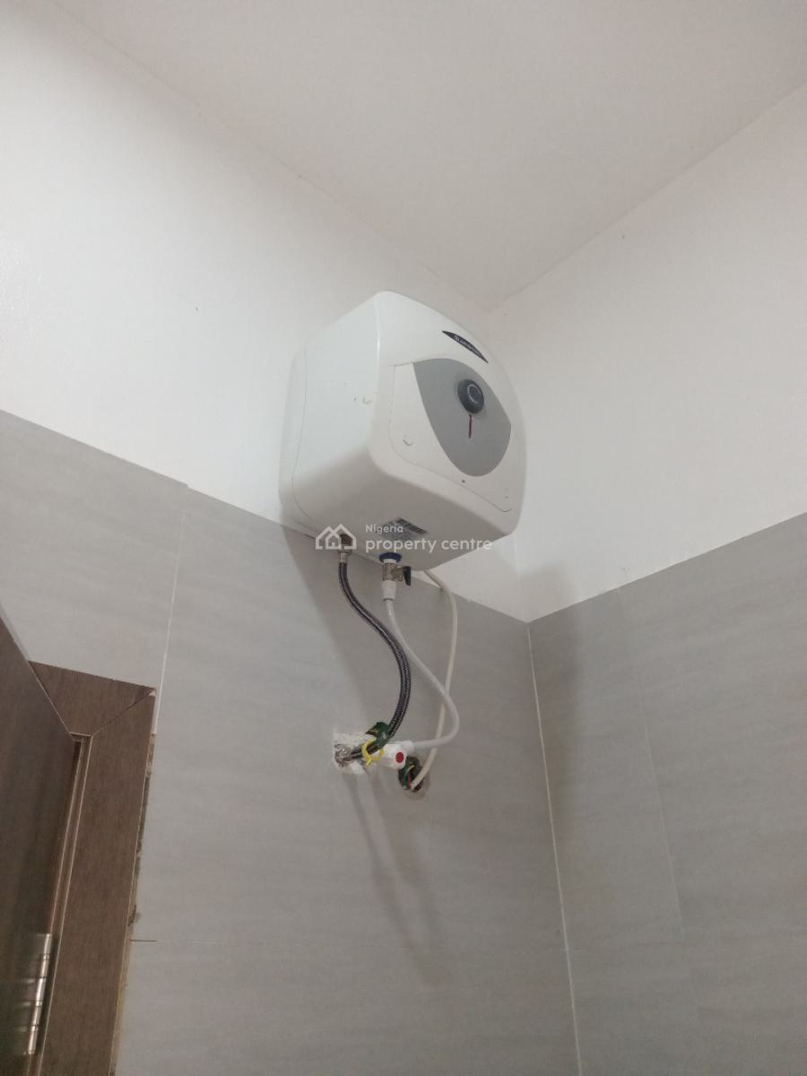 Nice and Spacious 2bedroom Flat in a Code Access Estate, Lekki Phase 1 Code Access Estate, Lekki, Lagos, Flat / Apartment for Rent