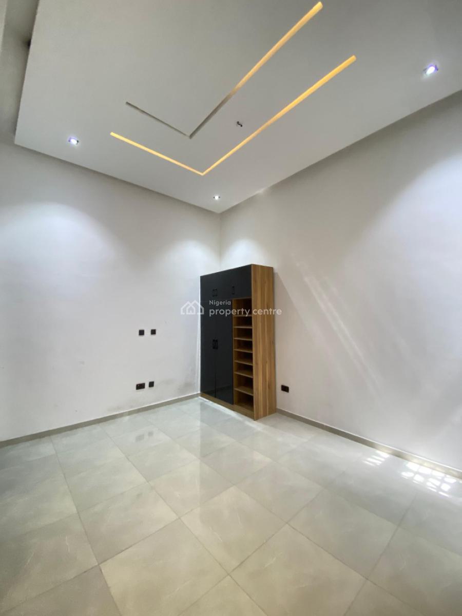 a Tastefully 5 Bedroom Fully Detached Duplex with Swimming Pool, Alluring 5 Bedroom Fully Detached Duplex with Ample Packing Space, Ajah, Lagos, Detached Duplex for Sale