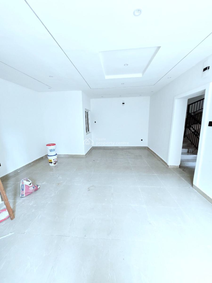 3 Bedroom Duplex, Lekki Phase 1, Lekki, Lagos, Office Space for Rent