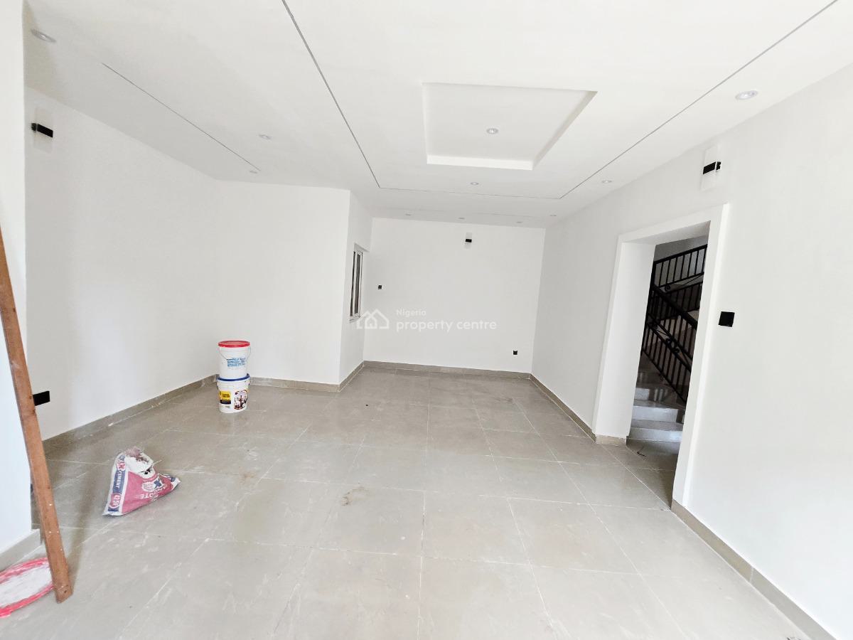 3 Bedroom Duplex, Lekki Phase 1, Lekki, Lagos, Office Space for Rent