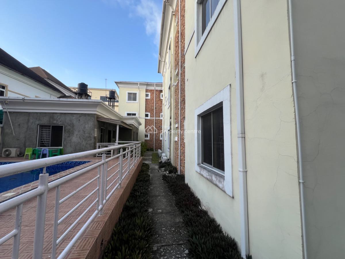 Luxury 3 Bedroom Apartment, Off Admiralty Way, Lekki Phase 1, Lekki, Lagos, Flat / Apartment for Rent