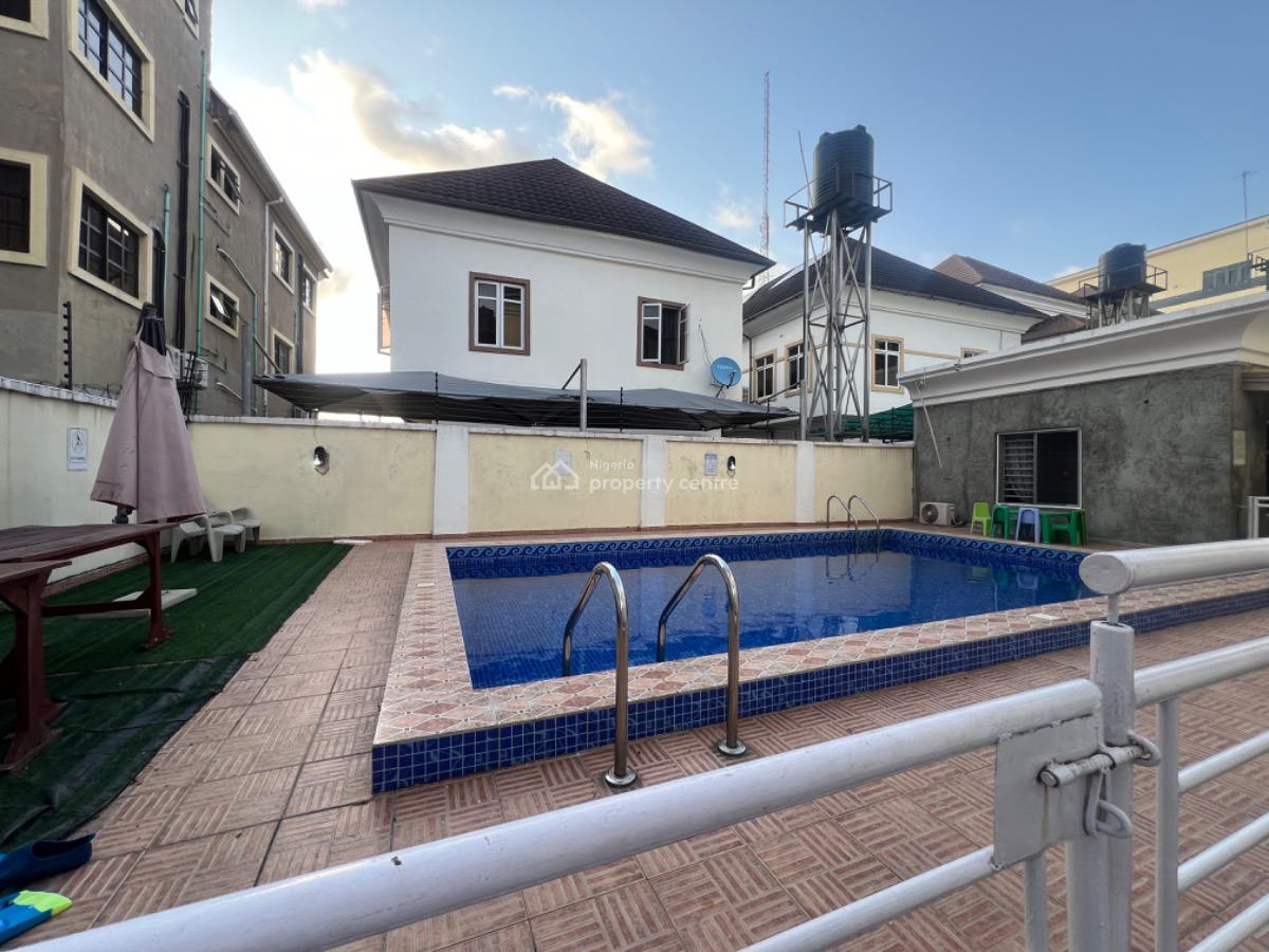 Luxury 3 Bedroom Apartment, Off Admiralty Way, Lekki Phase 1, Lekki, Lagos, Flat / Apartment for Rent