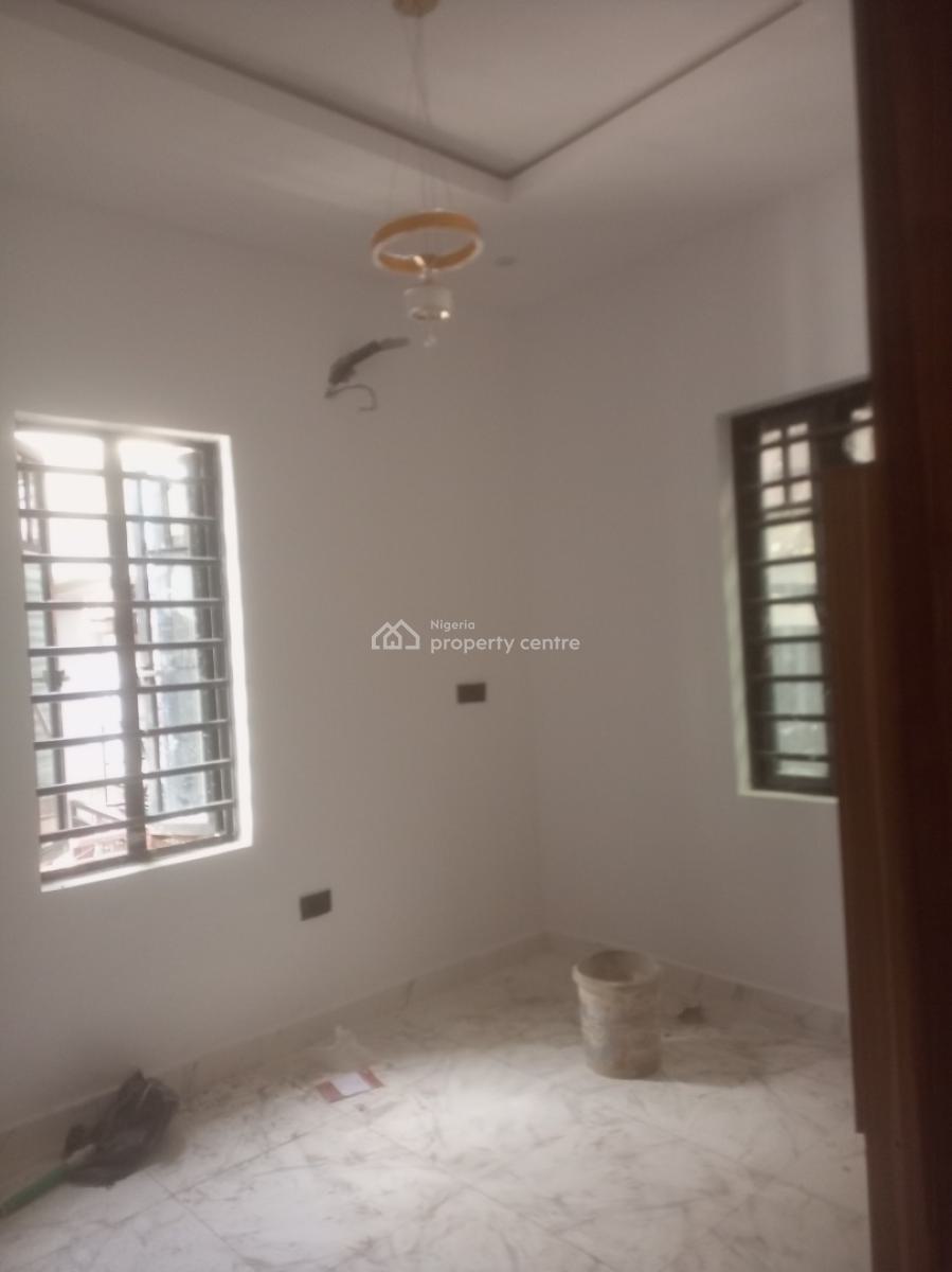 Luxury Newly Built 2 Bedroom, Hotel Bus Stop Bucknor Estate Jakande Axis., Isolo, Lagos, Flat / Apartment for Rent