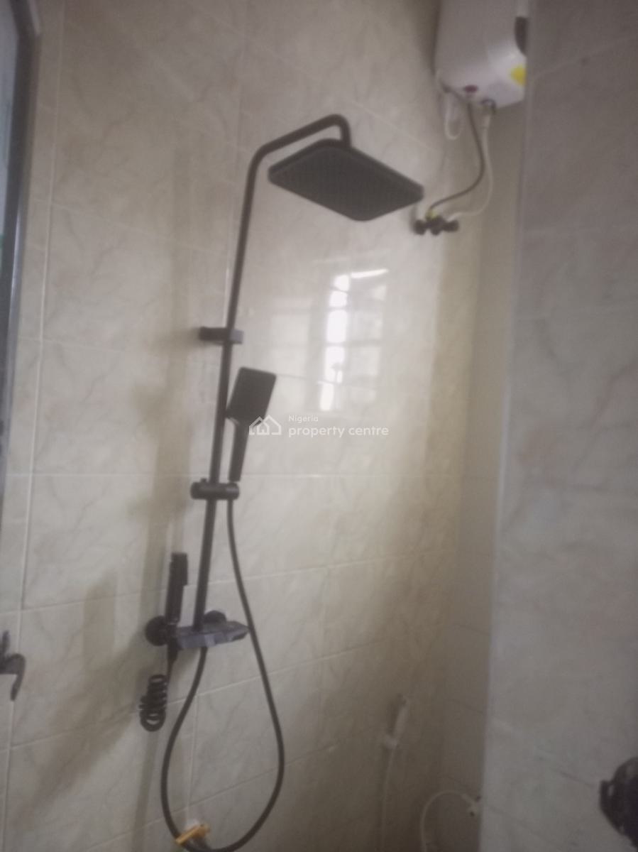 Luxury Newly Built 2 Bedroom, Hotel Bus Stop Bucknor Estate Jakande Axis., Isolo, Lagos, Flat / Apartment for Rent