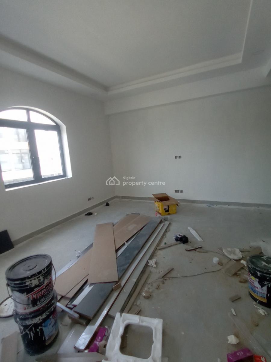 3 Bedroom Flat Upstairs, Phase 1, Lekki, Lagos, Flat / Apartment for Rent