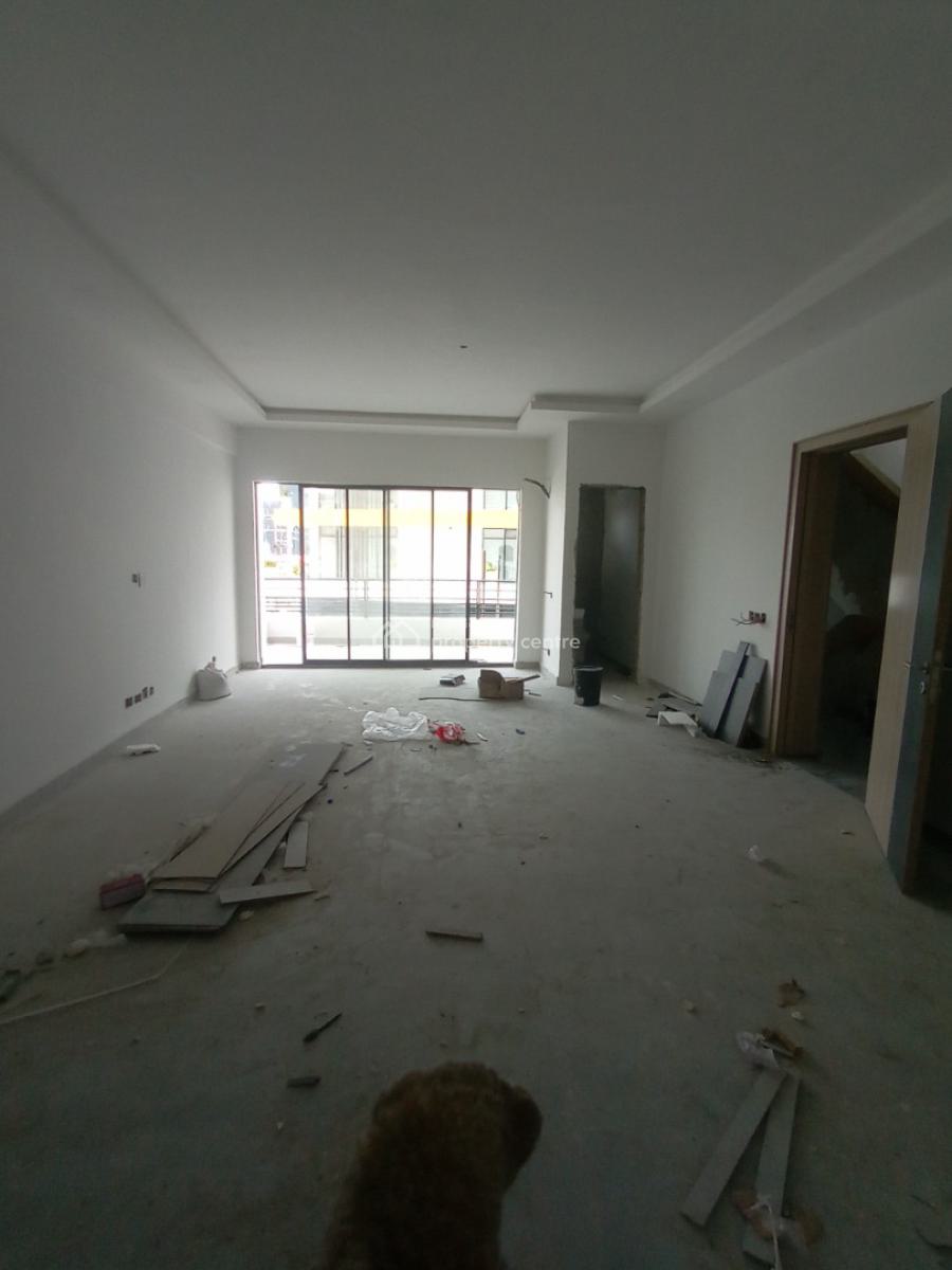 3 Bedroom Flat Upstairs, Phase 1, Lekki, Lagos, Flat / Apartment for Rent