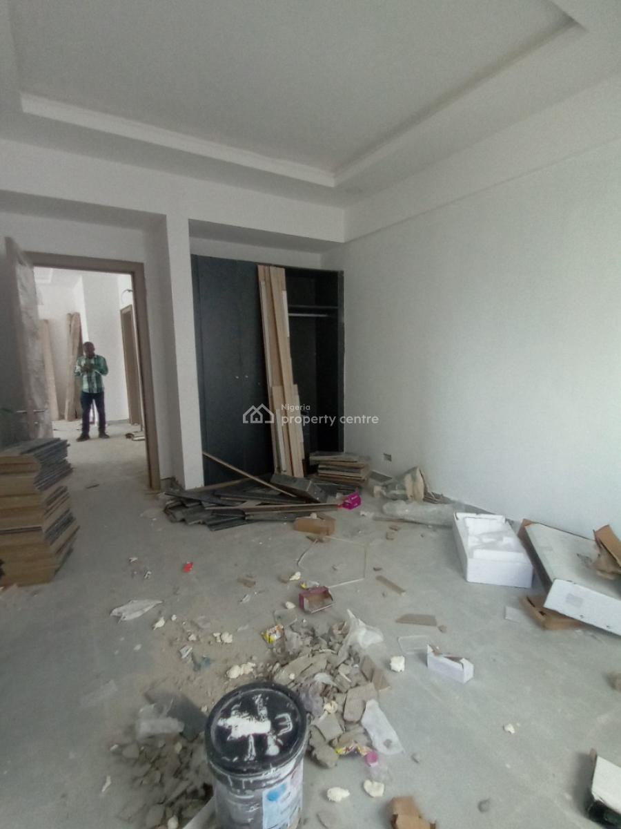 3 Bedroom Flat Upstairs, Phase 1, Lekki, Lagos, Flat / Apartment for Rent