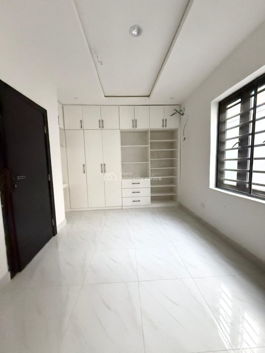 Luxurious 4bedroom Terrace Duplex with Bq and Pool in a Secure Estate, Lekki Phase 1, Lekki, Lagos, Terraced Duplex for Sale