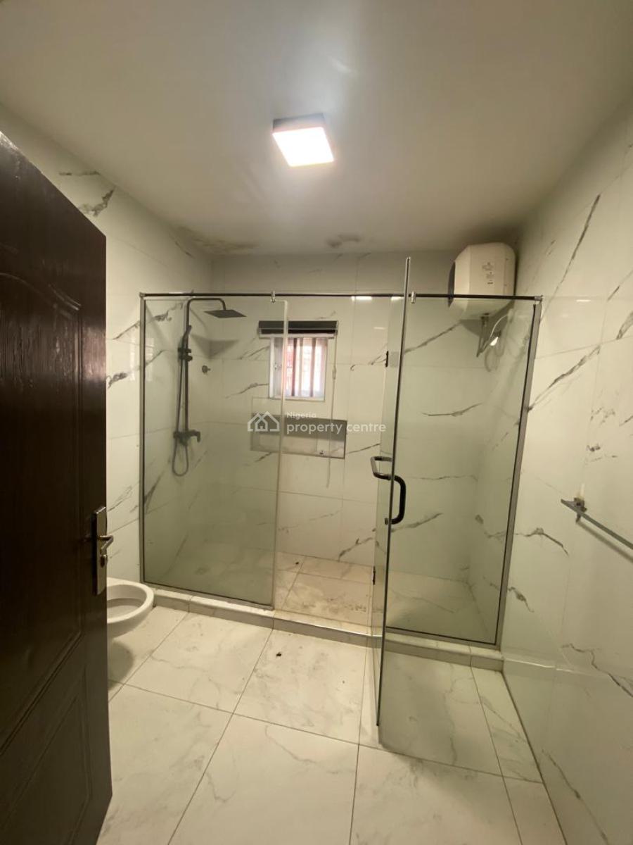 Newly Revamped 3 Bedroom Maisonnette Plus Bq with Separate Gate, Lekki Phase 1, Lekki, Lagos, Flat / Apartment for Sale