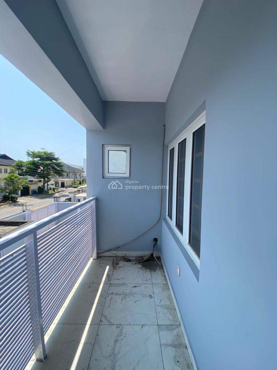 Newly Revamped 3 Bedroom Maisonnette Plus Bq with Separate Gate, Lekki Phase 1, Lekki, Lagos, Flat / Apartment for Sale