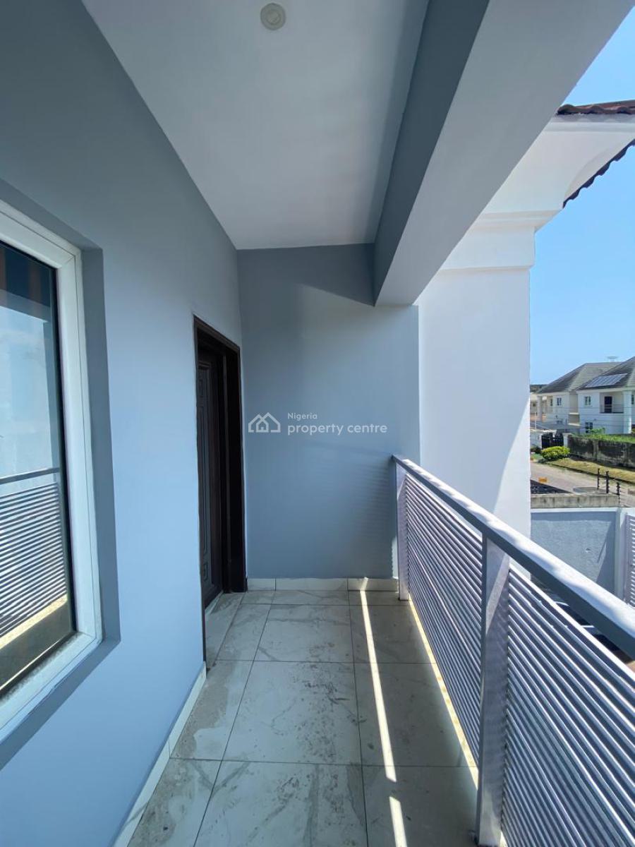 Newly Revamped 3 Bedroom Maisonnette Plus Bq with Separate Gate, Lekki Phase 1, Lekki, Lagos, Flat / Apartment for Sale