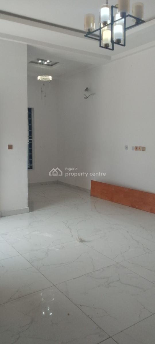 a Spacious Room Studio Apartment, Chevron Alternative Route/ Angle View Estate / Chevron, Lekki, Lagos, Self Contain (single Rooms) for Rent