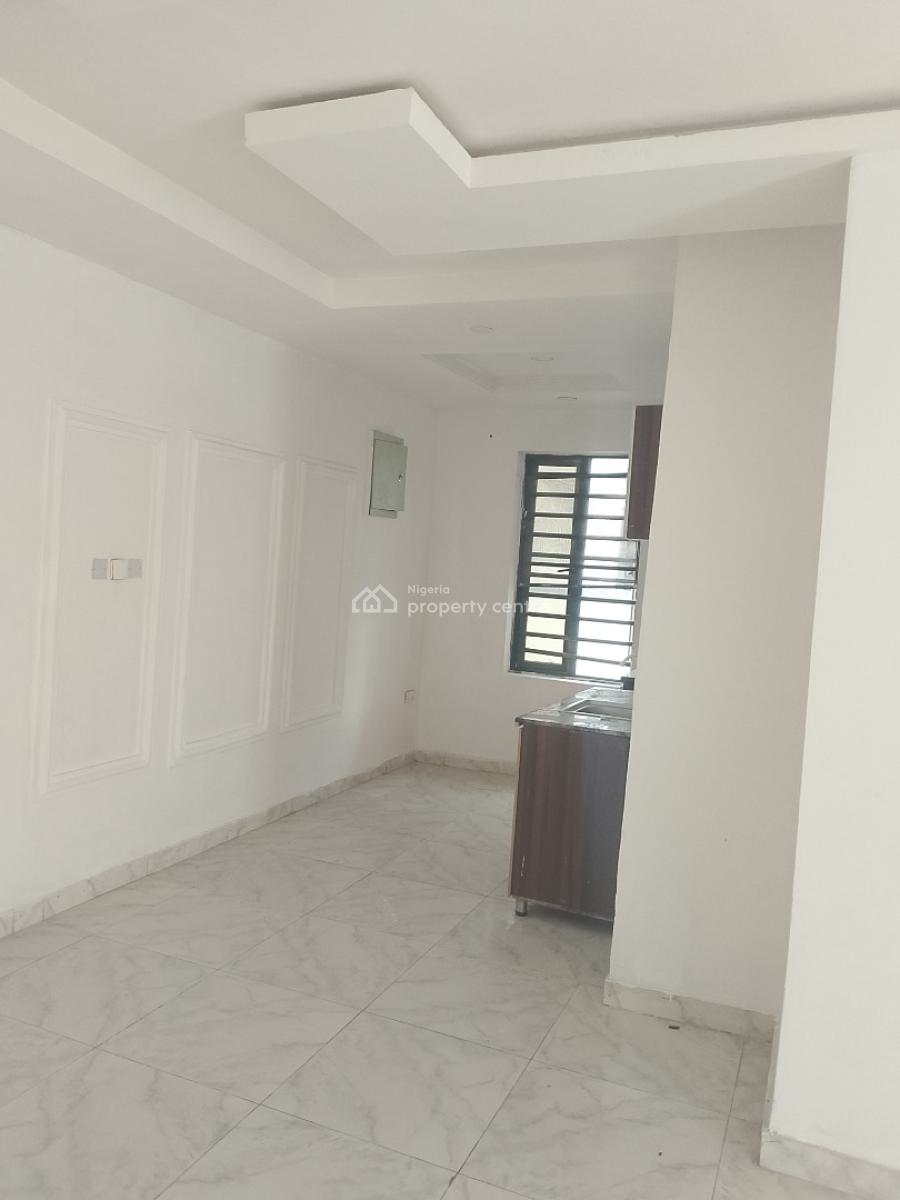 2 Bedroom Apartment, Ologolo Lekki, Lekki, Lagos, Flat / Apartment for Rent