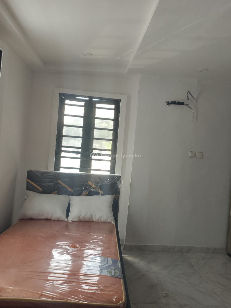 2 Bedroom Apartment, Ologolo Lekki, Lekki, Lagos, Flat / Apartment for Rent