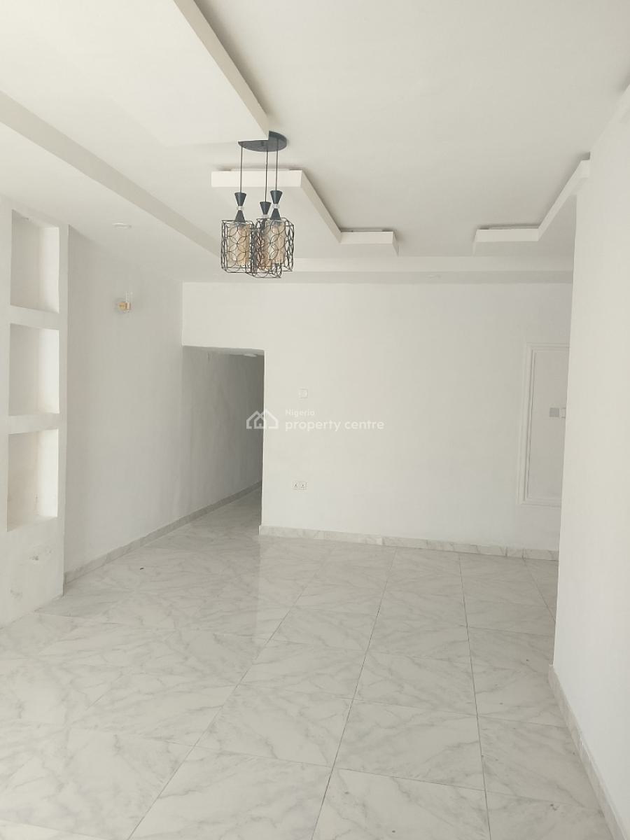 2 Bedroom Apartment, Ologolo Lekki, Lekki, Lagos, Flat / Apartment for Rent