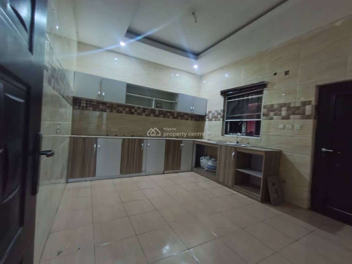 a Luxurious Standard Miniflat Apartment with Standard Kitchen, Chevron Drive Bera Estate, Lekki, Lagos, Mini Flat (room and Parlour) for Rent