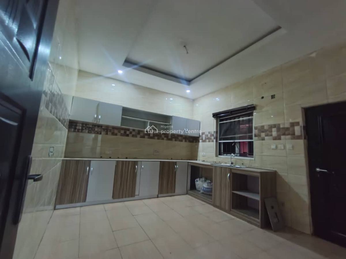 a Luxurious Standard Miniflat Apartment with Standard Kitchen, Chevron Drive Bera Estate, Lekki, Lagos, Mini Flat (room and Parlour) for Rent