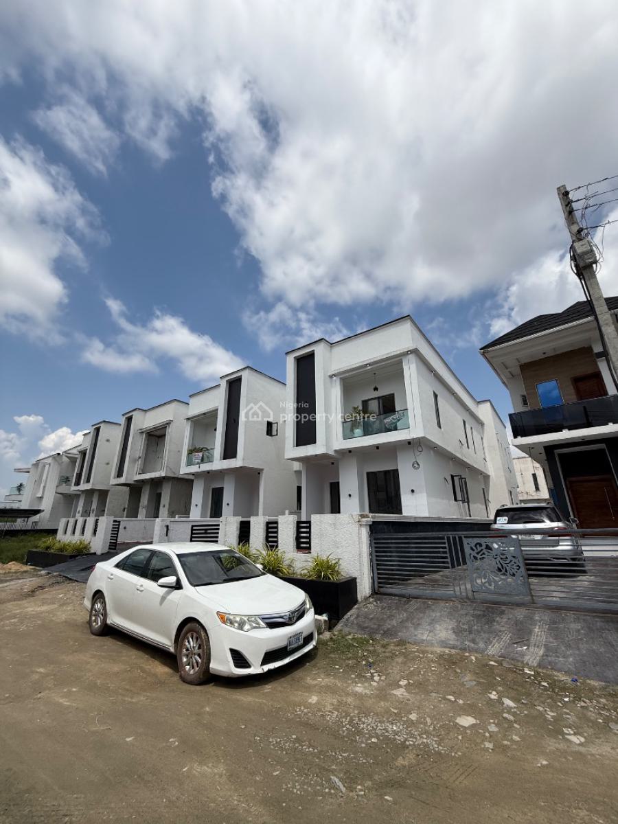 5 Bedrooms Fully Detached Duplex with Bq & Swimming Pool for Distress, Lekki Palm City / Captain Court Estate, Ajah, Lagos, Detached Duplex for Sale