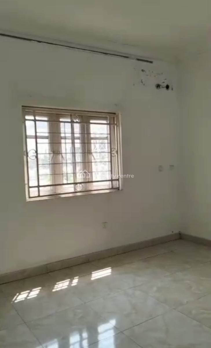 Spacious and Clean 2 Bedroom Apartment in a Block of Flats, Wuye, Abuja, Flat / Apartment for Rent
