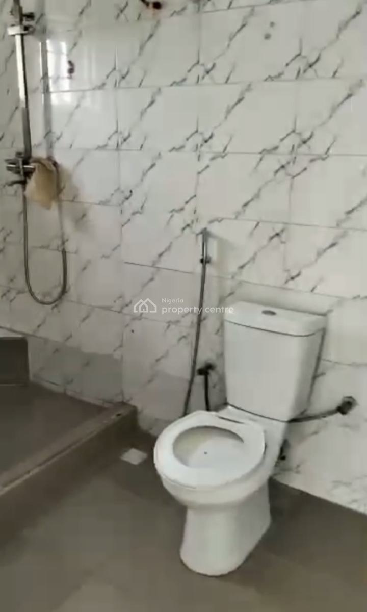 Spacious and Clean 2 Bedroom Apartment in a Block of Flats, Wuye, Abuja, Flat / Apartment for Rent