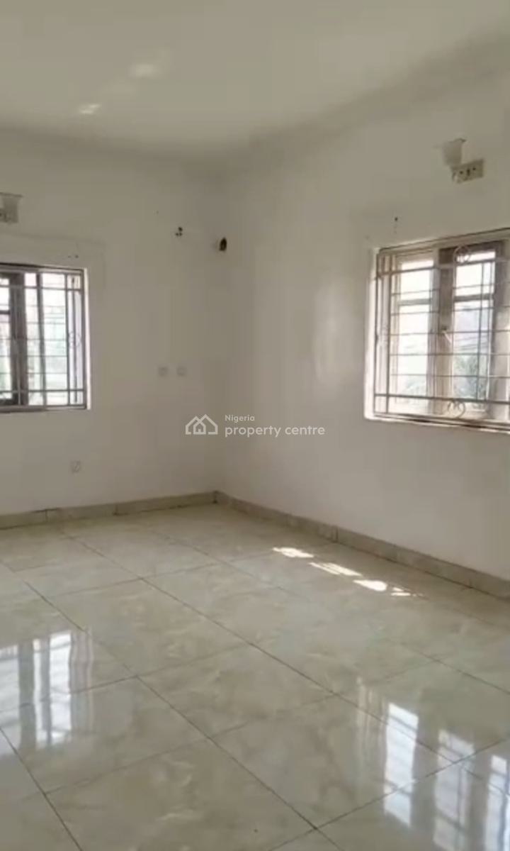 Spacious and Clean 2 Bedroom Apartment in a Block of Flats, Wuye, Abuja, Flat / Apartment for Rent