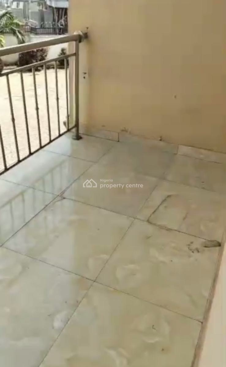 Spacious and Clean 2 Bedroom Apartment in a Block of Flats, Wuye, Abuja, Flat / Apartment for Rent