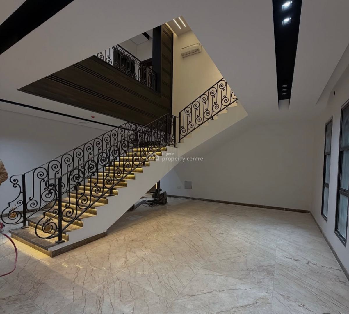 Brand New Luxury 7 Bedroom Fully Detached with, Maitama District, Abuja, Detached Duplex for Sale