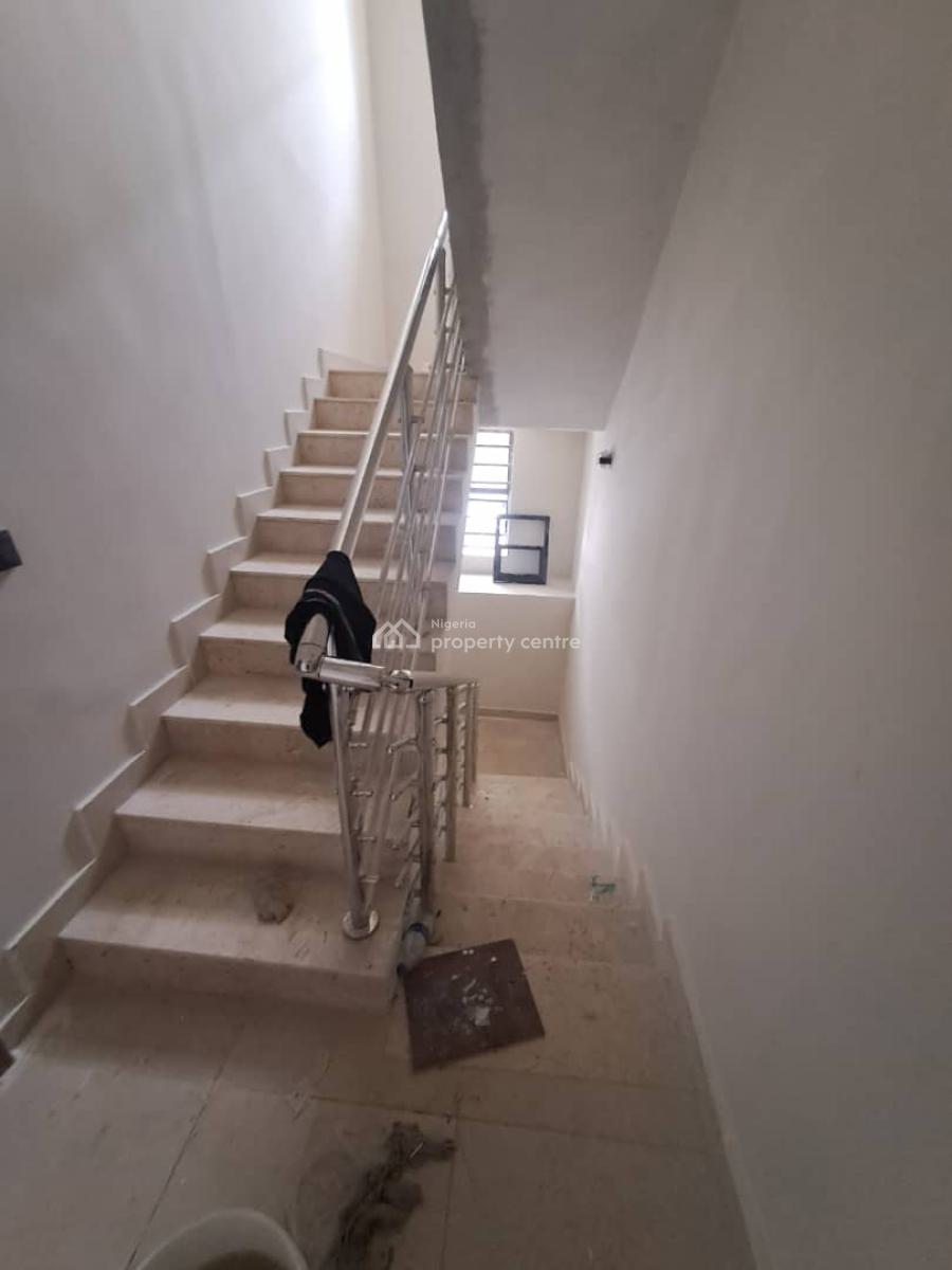 Newly Spacious 4 Bedroom Duple, Gra Phase 1, Magodo, Lagos, Flat / Apartment for Rent