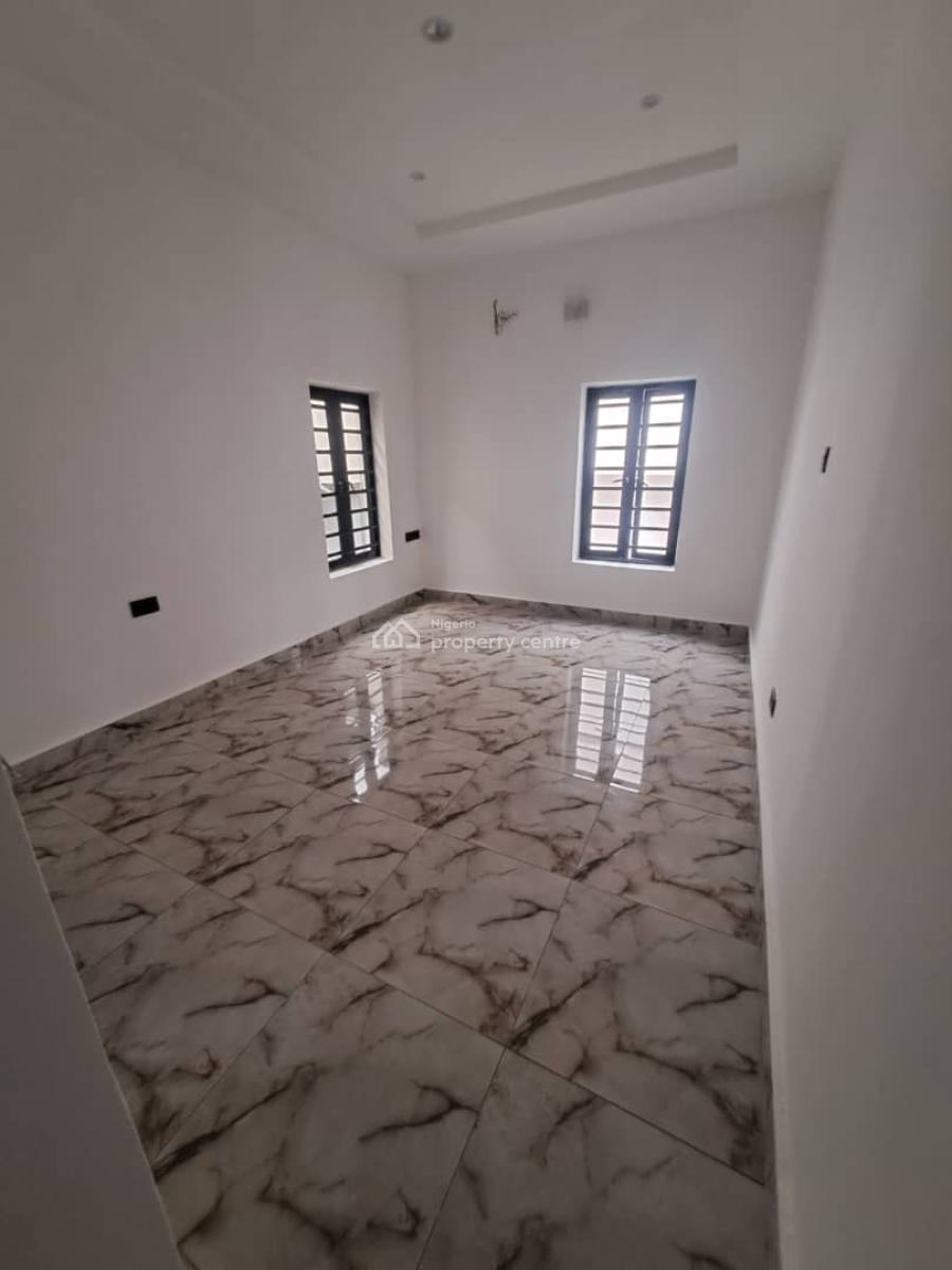 Newly Spacious 4 Bedroom Duple, Gra Phase 1, Magodo, Lagos, Flat / Apartment for Rent