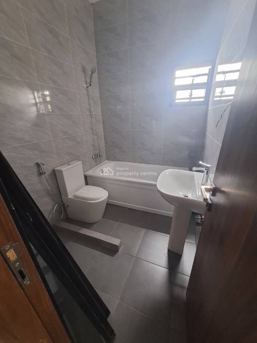 Newly Spacious 4 Bedroom Duple, Gra Phase 1, Magodo, Lagos, Flat / Apartment for Rent