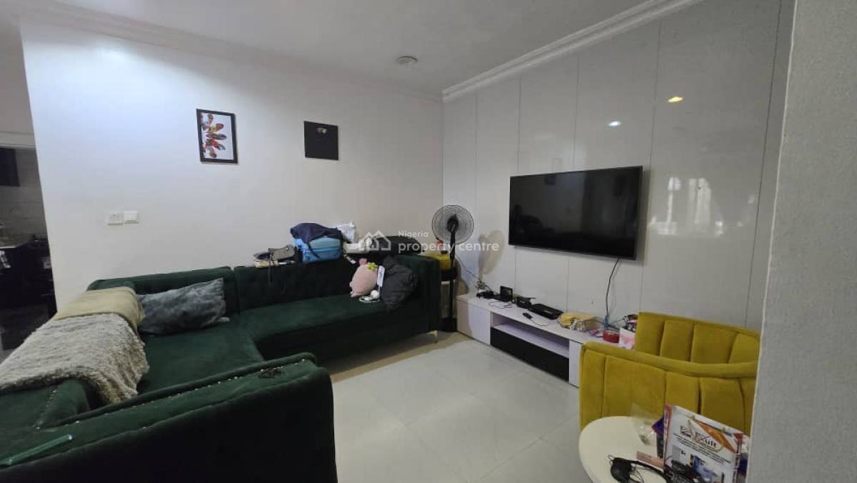 Luxury 2bedroom Apartment, Off Platinum Road, Lekki, Lagos, Flat / Apartment for Rent